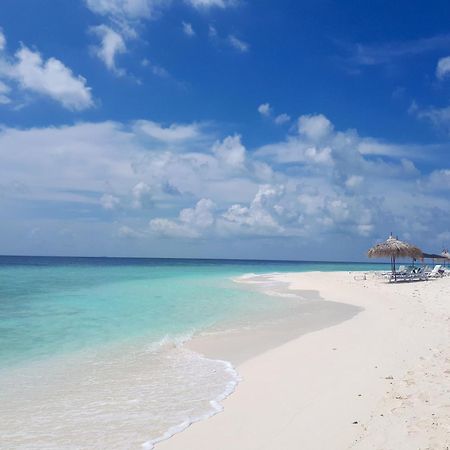 Ukulhas Villa Oceanview Hotel & Spa 외부 사진