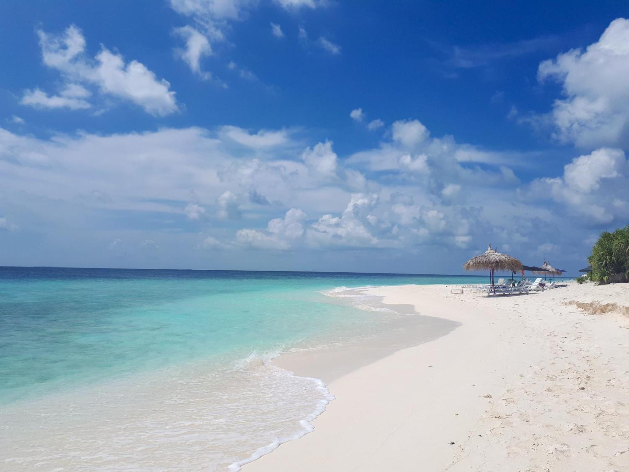 Ukulhas Villa Oceanview Hotel & Spa 외부 사진