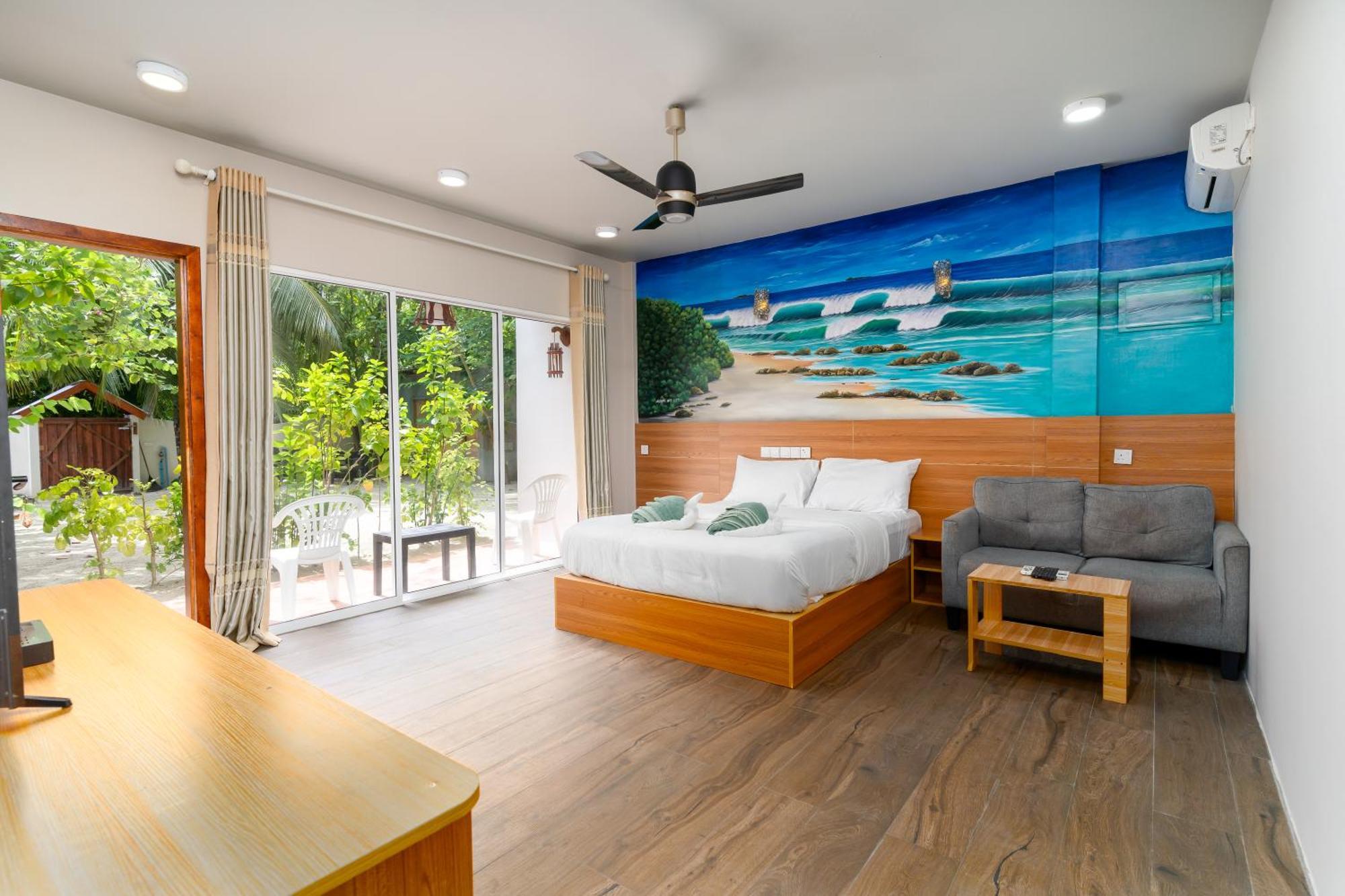 Ukulhas Villa Oceanview Hotel & Spa 외부 사진