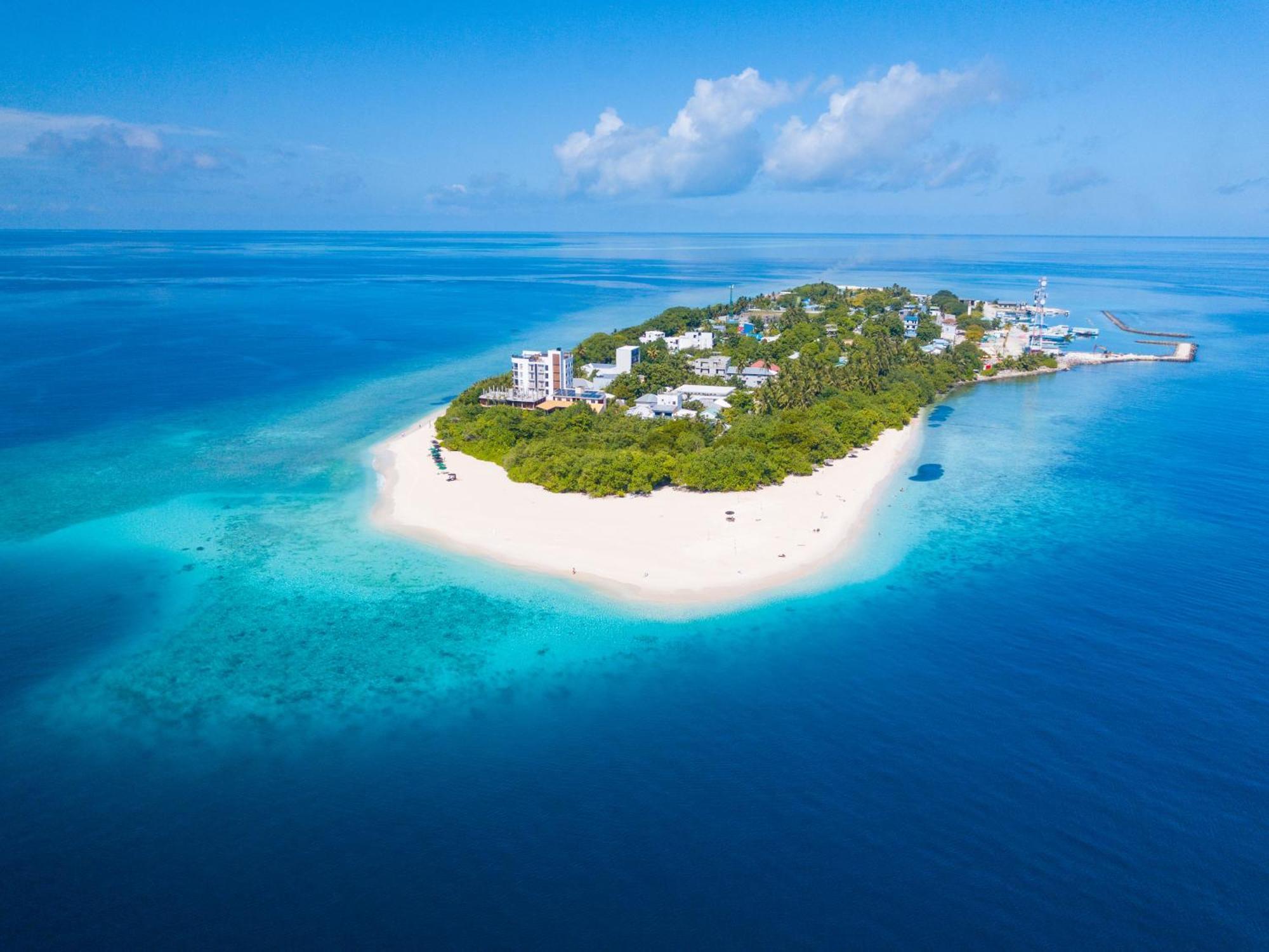 Ukulhas Villa Oceanview Hotel & Spa 외부 사진