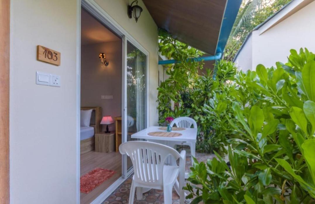 Ukulhas Villa Oceanview Hotel & Spa 외부 사진